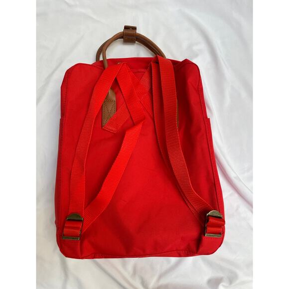 Fjallraven Classic Kånken Backpack, Bright Red - Picture 2 of 5